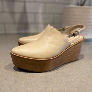 Beautiful Matisse platform mules. Cream colored